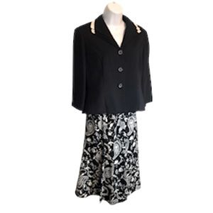DANNY & NICOLE - Women’s Two Piece Navy Blazer with Matching Skirt Suit Size 6 P